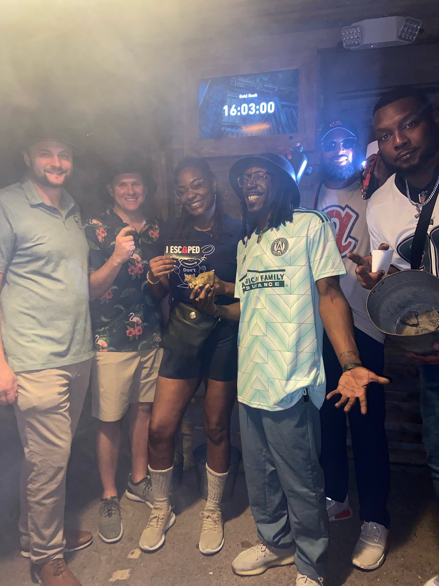 DrDreddyMurphy's tweet photo. So…I became a program manager. Got a job with a FAANG. Became an affinity group director….Then planned a summit for my program managers. We escaped. My team…? We won. #EscapeRoomNashville #GoldRush #TimeLiner https://t.co/L7D7HR5VwE