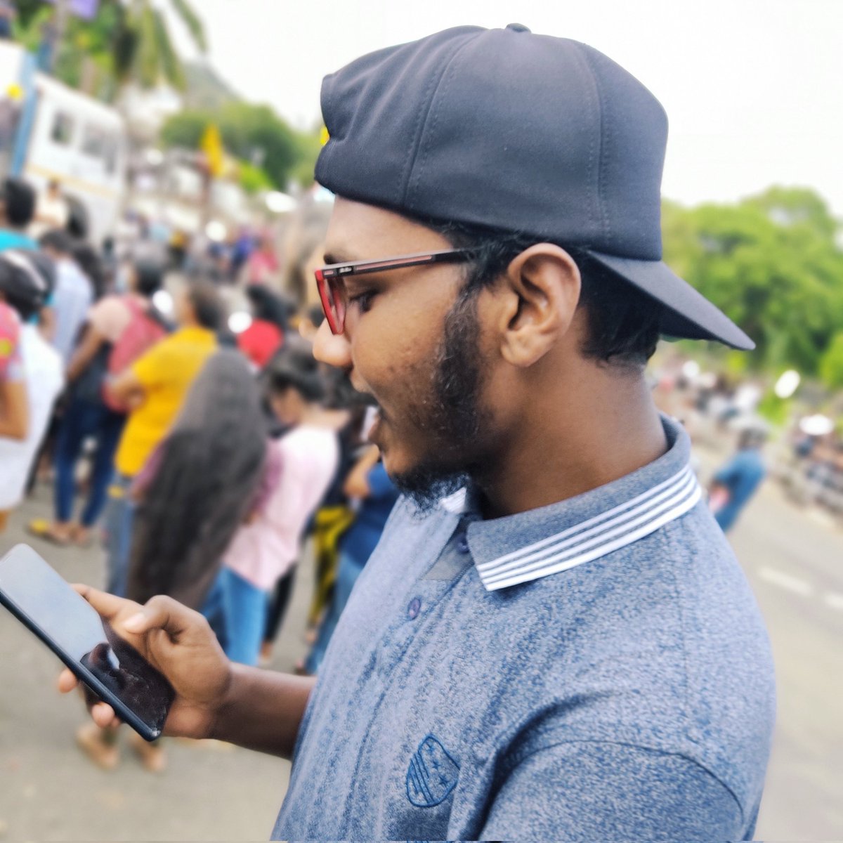 adeesha_ad_'s tweet photo. #NewProfilePic https://t.co/QwOfLYDoRm