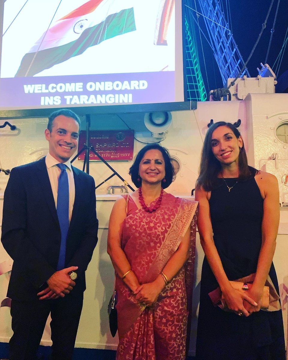 StefanoPipitone's tweet photo. Ieri sera con l’Ambasciatrice d’India a Roma. Ci siamo goduti l’invito a cena a bordo del veliero della Marina Militare Indiana Tarangini. Credo fosse l’unico evento di rilievo in tutta l’Italia senza politici italiani in campagna elettorale.. https://t.co/18lFYyAC4g