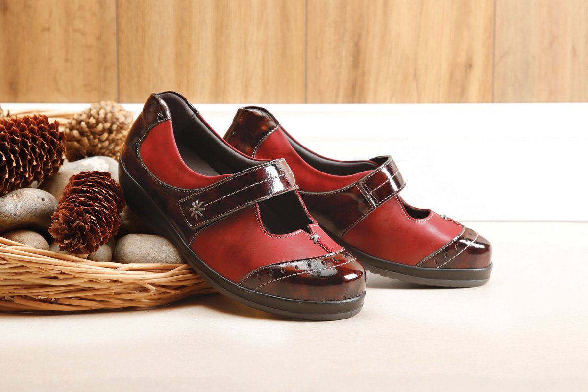 Don't forget to like Sandpiper Shoes on Facebook to keep up to date with the latest news, offers and previews!
facebook.com/LoveSandpiper
#news #offers #previews #information #facebook #like #lovesandpiper #foothealth #comfort #extrawide #loveshoes