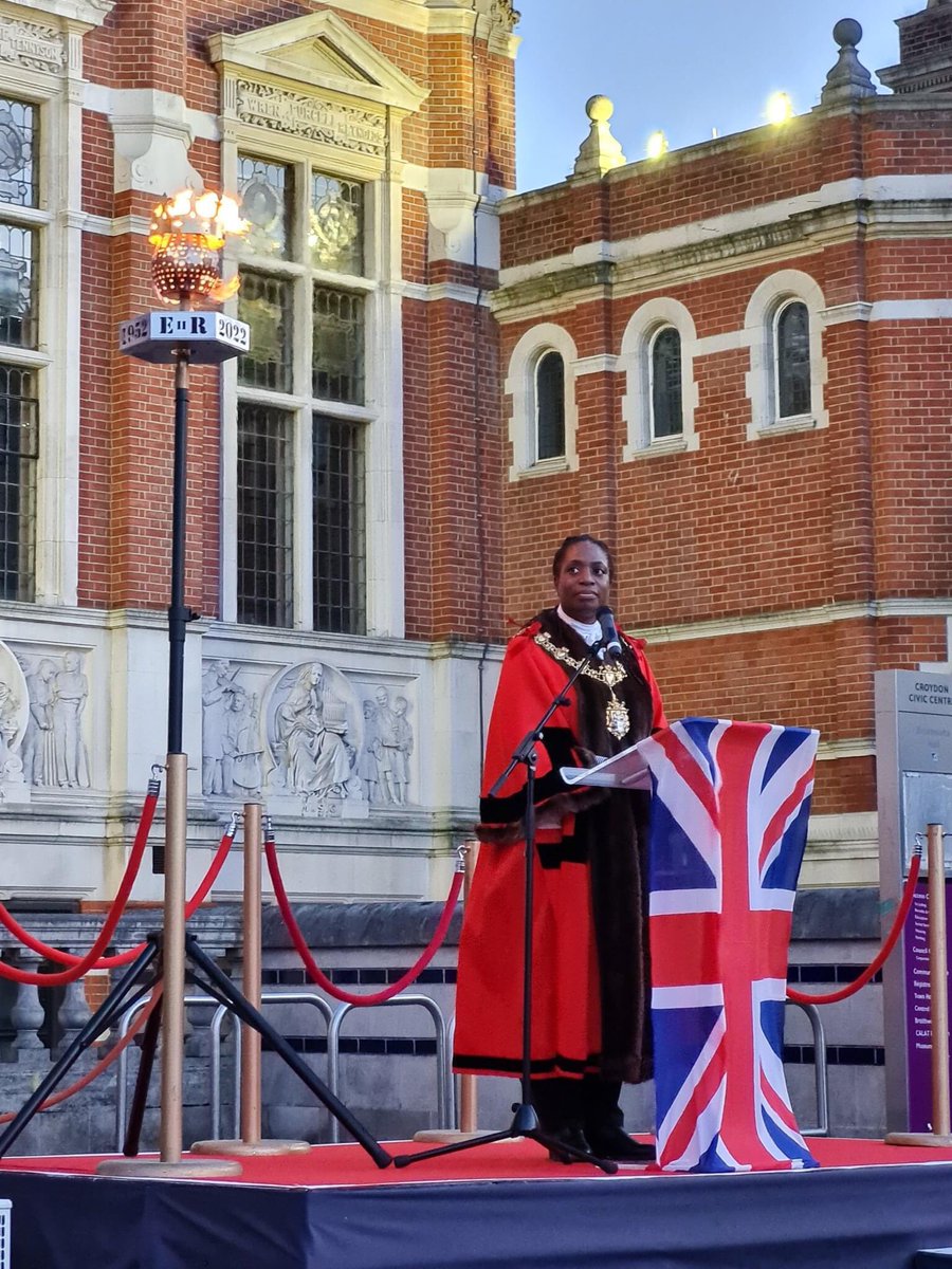 Croydon10km's tweet photo. We are delighted to announce the Civic Mayor of Croydon @Cllr_Alisa will be our official starter for the Croydon 10K like so many Civic Mayors of the past. 

Entries are available here: https://t.co/fm0aOfEYNn

#Croydon10K #CroydonRunning #croydonlife 
#Croydon https://t.co/JdN3tCkUgy