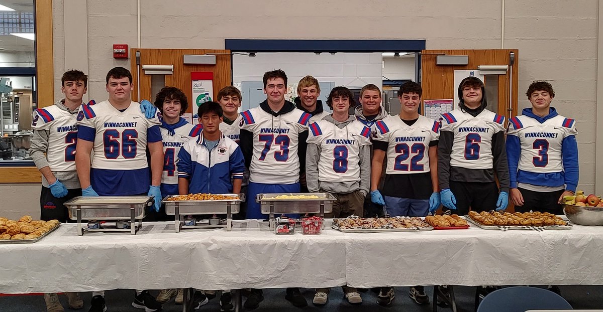 WHSWarriorFB1's tweet photo. Great watching the team serve the WHS staff breakfast to kickoff spirit week!  Thank you to the teachers, administration and support staff that make this an amazing school! #warriorpride, #comeeatbeforeitsallgone! https://t.co/69iLFSQYax