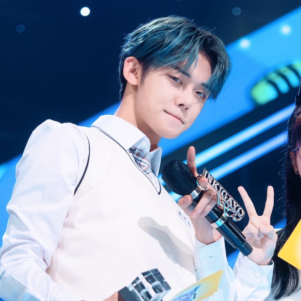 털썩 ... 🧎‍♀️🧎‍♀️🧎‍♀️
