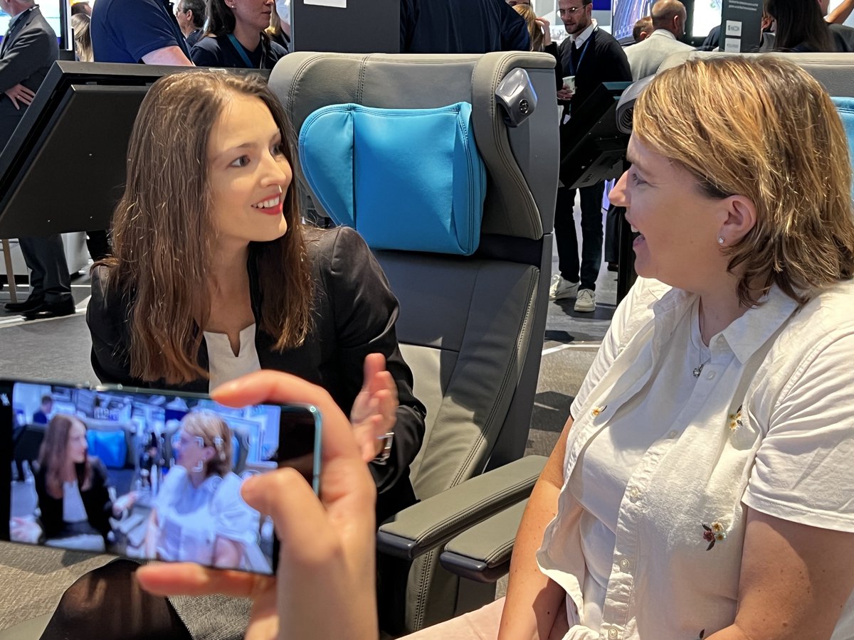 AkwyZ's tweet photo. On the train seat at #InnoTrans2022. @sallyeaves talks with @evabscherer CFO @SiemensMobility  #Mobility https://t.co/EmxOJIiXsN
