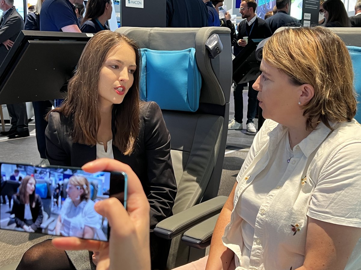 AkwyZ's tweet photo. On the train seat at #InnoTrans2022. @sallyeaves talks with @evabscherer CFO @SiemensMobility  #Mobility https://t.co/EmxOJIiXsN