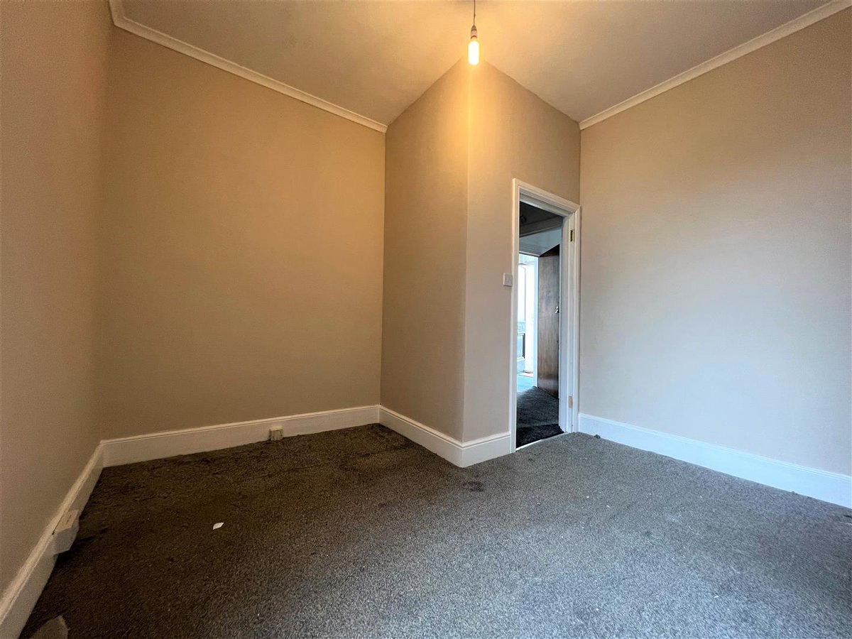 🆕 New addition to the lettings market – Available immediately 🆕

#letting #estateagent #localagent #Westcliff #Southend #Southendcity #Southendseafront #propertytolet #flattorent #landlord #tenants #newtenant #tolet #seasideproperty #Londoncommute #commutetoLondon