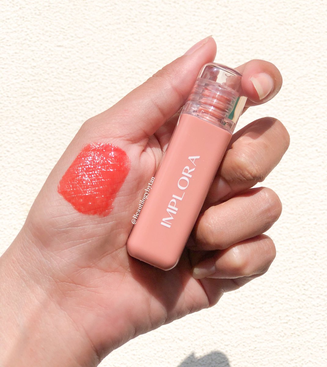 beautilogybytan's tweet photo. Liptint implora baru cakep bgt😭💖
Teksturnya ringan bgt dan warnanya keliatan super natural!

Aku pake shade “creamy peach” bikin kulit keliatan seger bgt😍

#LiptInTan
https://t.co/vJtTztN6Xt https://t.co/i9ZRmNLIkW