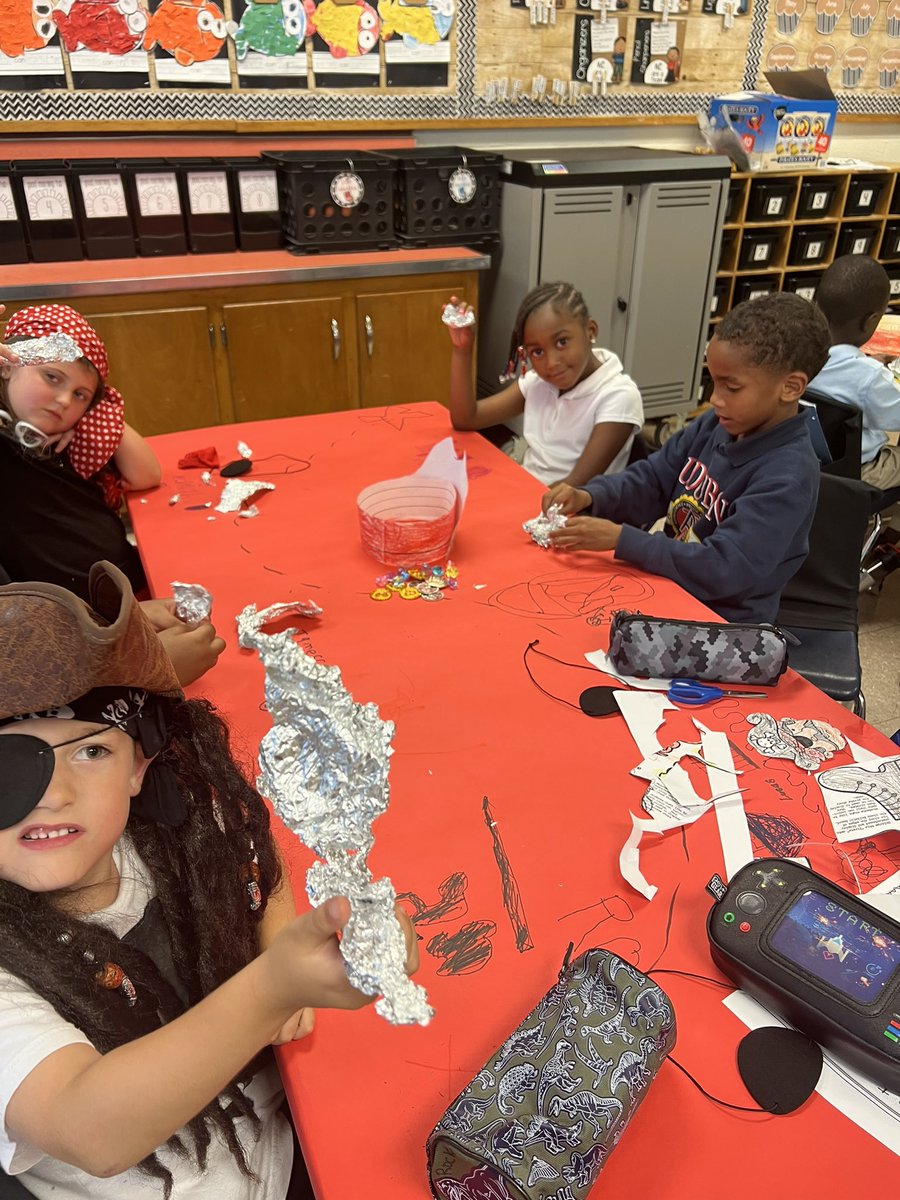 Lridge04's tweet photo. Pirate Day was a success! Learning with theme related activities in all subjects,being creative,while looking the part is always a hit with the kiddos! Can’t wait for our next adventure… stay tuned! @AudubonES https://t.co/bWMYCiS6IF
