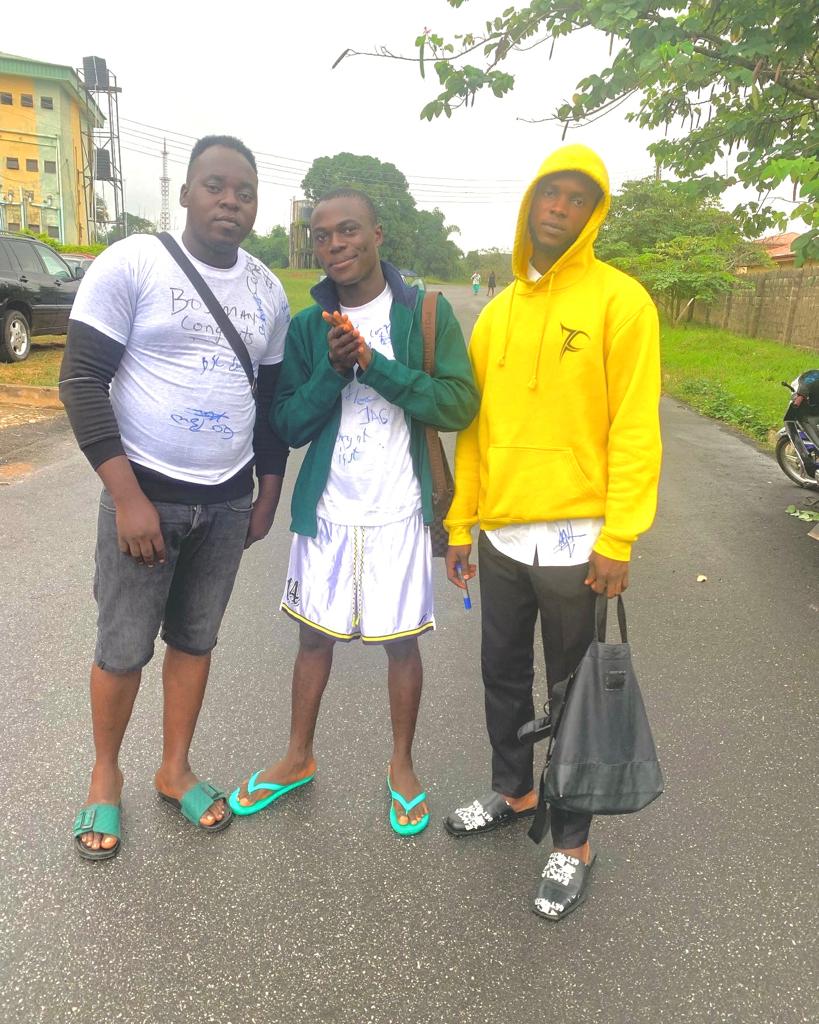 ewefundz's tweet photo. God I'm grateful 🙏 for life 💞
5⃣ Year's aren't easy
Grateful 🙏 ❤️ to God 🙏
Grateful 🙏 to my grandparents 🧓
Thanks 🙏 to my Best Uncle
Thanks 🙏 to my brothers and sisters and everyone in the family 👪 who cares and love 😍
I pray it ended up with joy and happiness
Wesley
❤️ https://t.co/lcJixeW2de