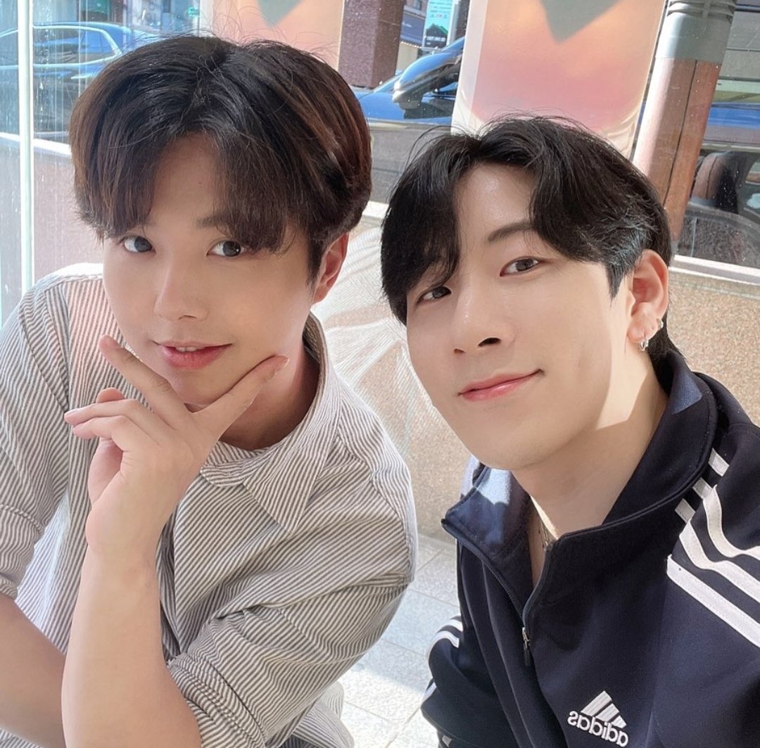Seunghoon_InT's tweet photo. SEUNGHOON INSTAGRAM
POST
20.09.2022

Minhyuk is on reels tour 😌

@minhyuk_noir_fr

@Noir__official
#NOIR #SEUNGHOON #SHINSEUNGHOON
#느와르 #승훈 #신승훈
#느와르승훈 https://t.co/nWPyRwDMtd