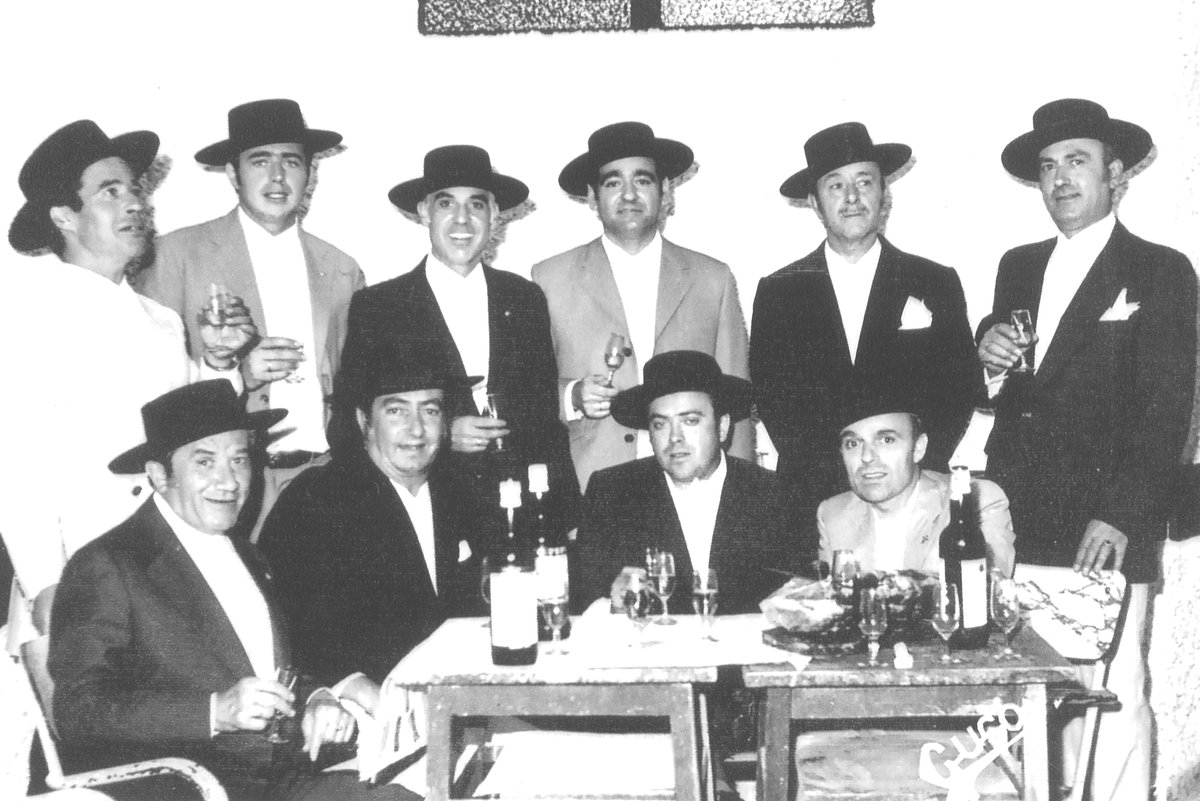 ElCatiteRonda's tweet photo. Hace 50 años El Catite abría las puertas de su casa a Ronda y se vestía de largo.
Comenzamos este mes de septiembre un año lleno de actos y celebraciones para conmemorar nuestro aniversario. https://t.co/nrFO1nDA3u