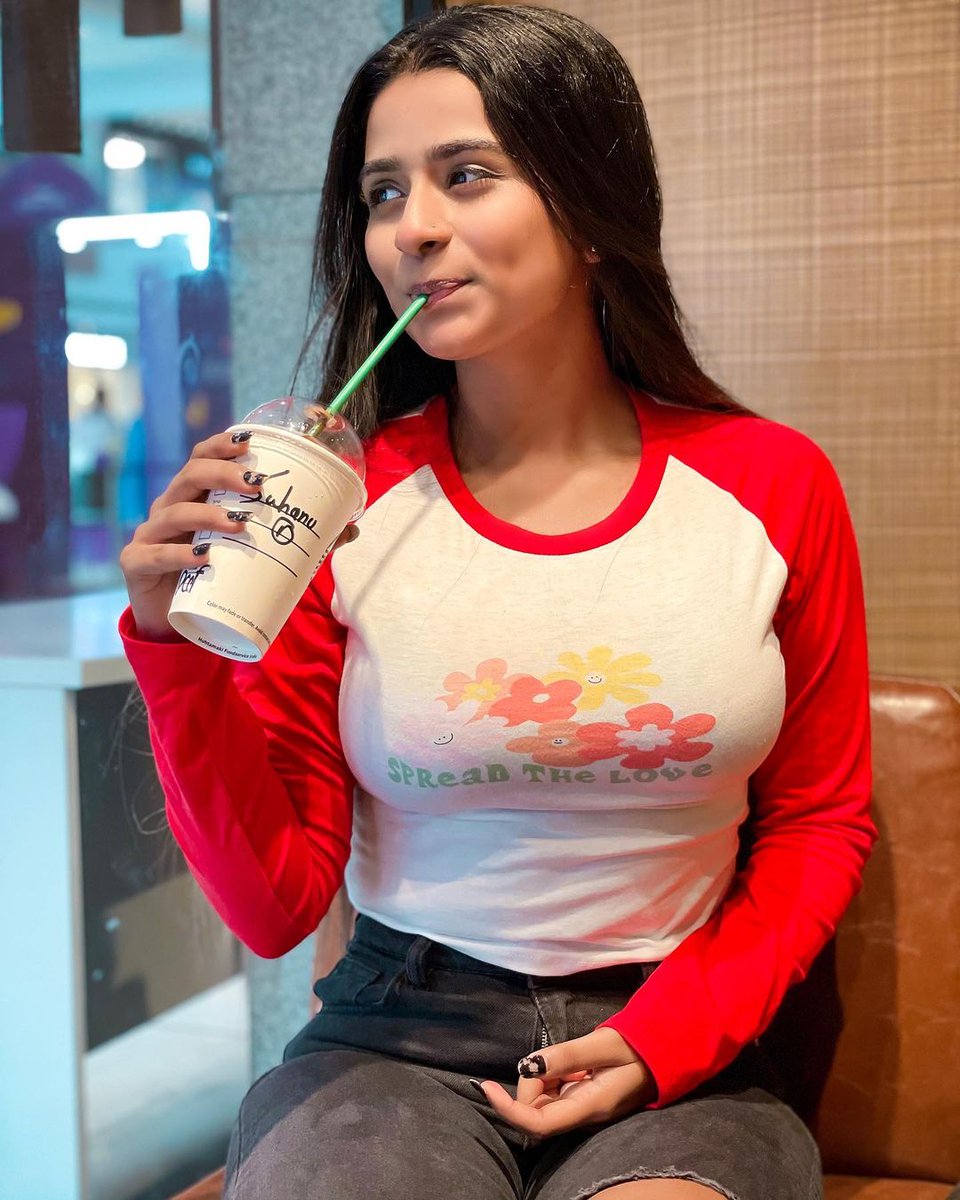 TheSuhuu's tweet photo. Follow :- @thesuhuu 💥💥💥
.
#Suhuu #tranding #instagood #instadaily #instafashion #instamood #model #bollywood #hollywood #viral #viralpost https://t.co/d1Wb8dSFln