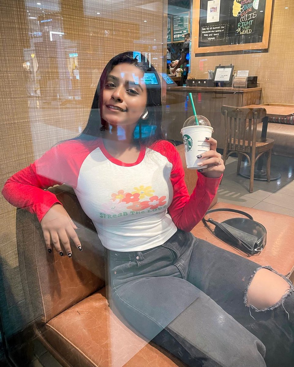 TheSuhuu's tweet photo. Follow :- @thesuhuu 💥💥💥
.
#Suhuu #tranding #instagood #instadaily #instafashion #instamood #model #bollywood #hollywood #viral #viralpost https://t.co/d1Wb8dSFln