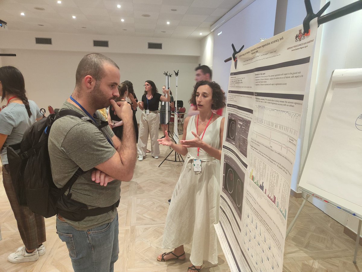 Young MIDA people at the Young Applied Mathematicians Conference #yamc22 in Arenzano - amazing poster session and catching up with colleagues from all around Europe! <a href="/ValeCandiani/">Valentina Candiani</a> @elisabettavall5 Isabella Cama and Silvia Berra