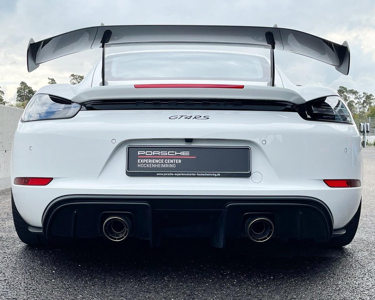 PCAUCR's tweet photo. Dream goals. UCR on tour in Deutschland. #GT4RS https://t.co/s56srVrGYB