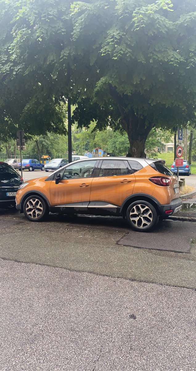 DimitriMendes's tweet photo. #RT #Retweets appréciés

Mon véhicule immatriculé FD-794-VZ a été volé hier dans le 78 près des Mureaux. Merci d’avance de me contacter par message privé si jamais vous l’apercevez. Signe distinctif: rétro gauche endommagé. Bonne journée et faites attention à votre véhicule🙏🏾 https://t.co/42DawpWz75