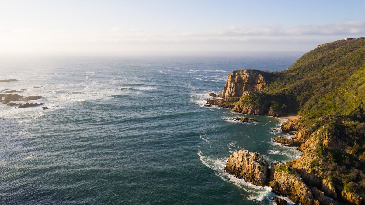 BizNewsCOM's tweet photo. Daily Insider: ANC’s Knysna rule starts with R3m pa newly created cadre jobs. https://t.co/3Exrrwj7Pz https://t.co/AyP1Z5Vw5H