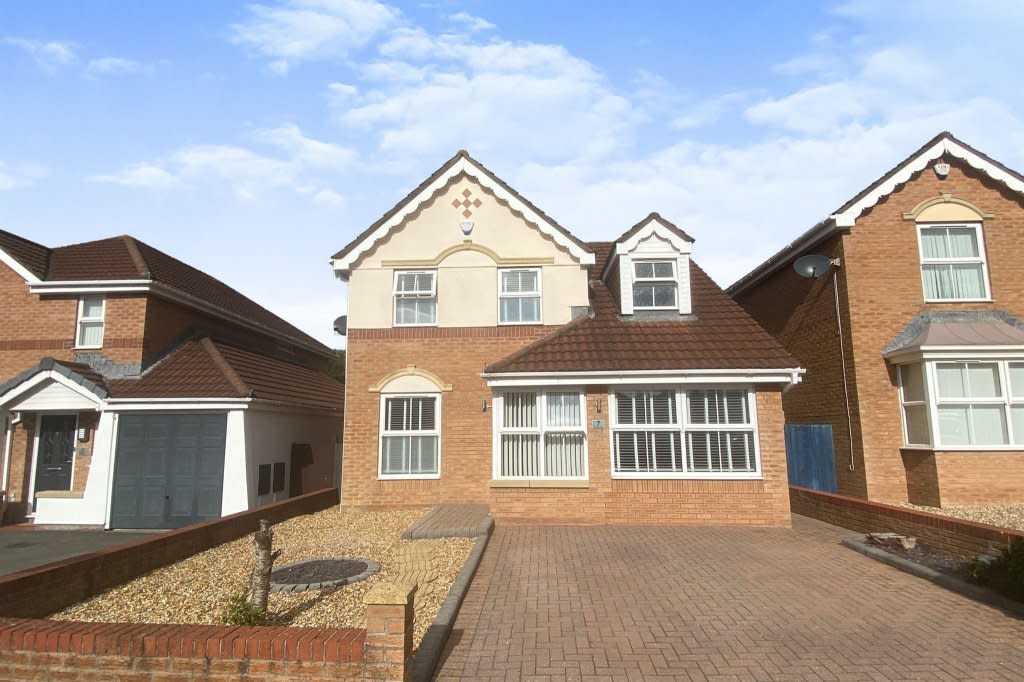Peter Alan on Twitter "This 3 bedroom detached home is beautifully