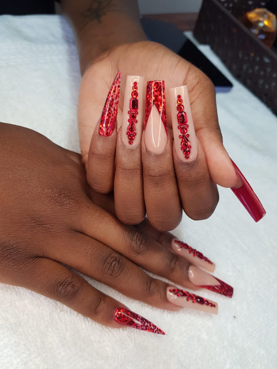 AlexNailstech's tweet photo. It’s a fine day to get your Pinterest nail board fulfilled 😻
Visit us at the bazaar plaza 9th floor B913 and get your nails poppin😻
#Lexysnails https://t.co/5NJiBMtBBj