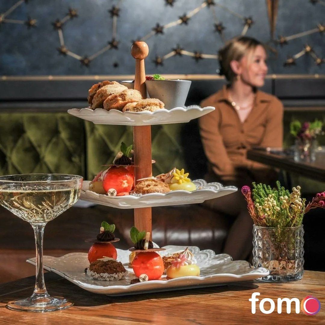 fomoappsa's tweet photo. What's a High Tea without Champagne? 🥂
With pay-day just a few days away, get your springtime High Tea going ☕ filled with tons of amazing culinary experiences to enjoy at Coco Safar for just R695 per person 😍
#fomo #fomosa #fomoapp #cocosafar #artemcentre #seapoint #hightea https://t.co/POK2kEb7he