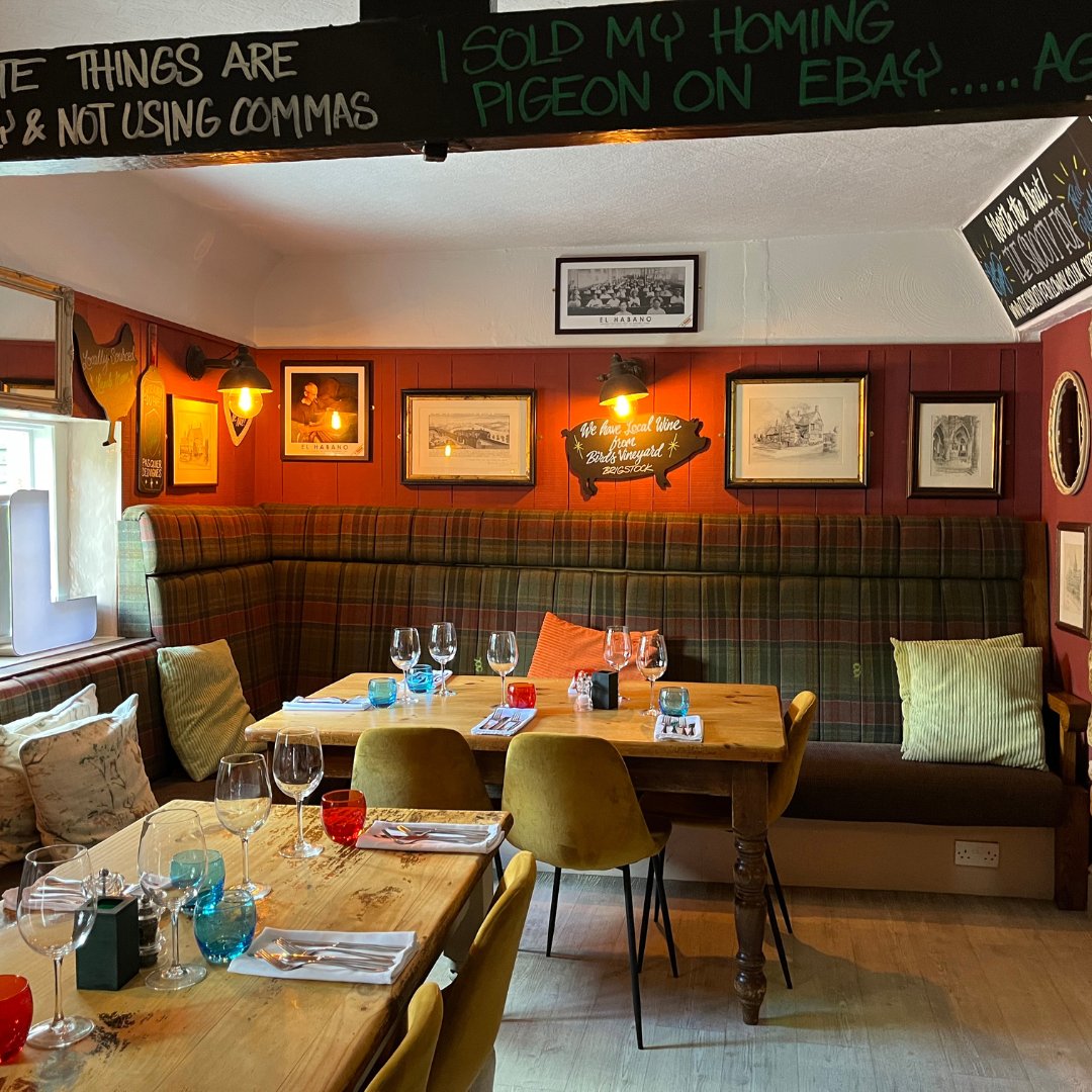 Struggling with gift ideas? Give the unbeatable gift of a Greedy Gordons gift voucher. Simply choose a set value on our website and have it delivered by post or by email!  redlioncranford.co.uk/pub#gift
#gift #giftvoucher #kettering #mealout #restaurant #giftideas