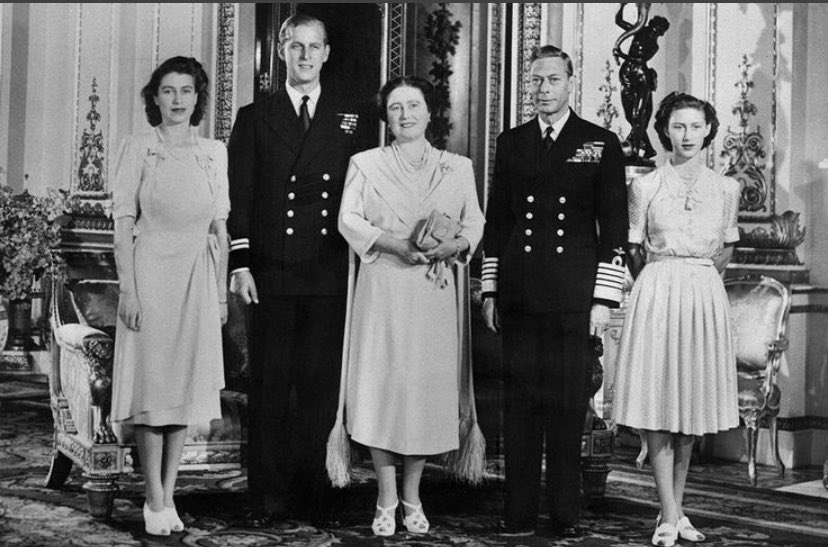 MakeItStopHarry's tweet photo. ‘Us Four’ and her beloved Philip, together again, I’ll bet even Susan came running to meet her 🌈
#UsFour
#Family
#QueenElizabeth https://t.co/JoyIBuKsRn