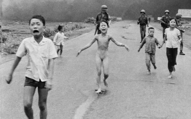 JMuhadib's tweet photo. Après Hiroshima, Nagasaki, le Vietnam.....les USA osent sermonner la Russie ! https://t.co/Z2OzwYjsLg