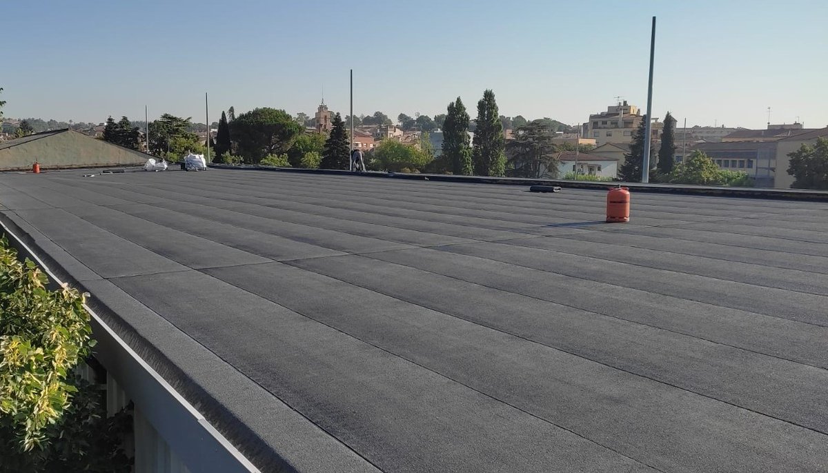 AjSCFarners's tweet photo. ➡ Finalitzen les obres de substitució de la coberta del pavelló de La Nòria per un cost de 255.228 euros

🔗 Més informació: https://t.co/2uBvzZEBI3

#santacolomadefarners https://t.co/V138QjPzsG