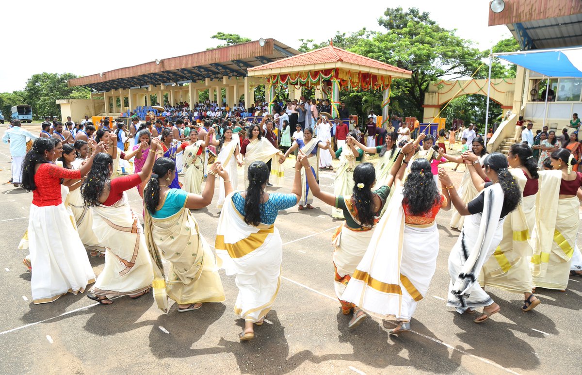 WelfareRtc's tweet photo. #onam2022 
The Onam for this year has been happily celebrated @rtcpgm on 18/09/2022. Smt. Smitha Pauly, President RCWA along with Sh. Pauly P.P. DIG/Principal inaugurated the celebrations. Onam feast arranged for all members of the campus followed by various games &amp; competitions. https://t.co/q2EvrGk2KO