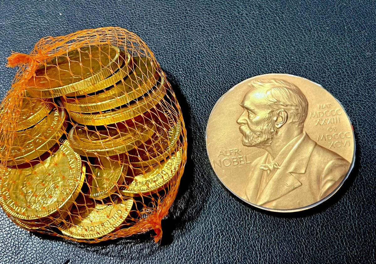 PhysicsHigh's tweet photo. So I am ready to award a Nobel Prize and a stack of gold coins at one of my sessions at #conasta run by @ASTA_online. @stansw @Science_Academy 
What are you looking forward to @CONASTA ? https://t.co/FG3QyIScKp