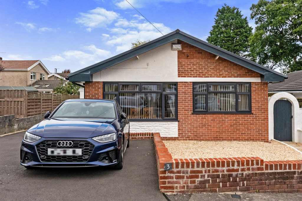 Peter Alan on Twitter "This beautifully presented three bedroom