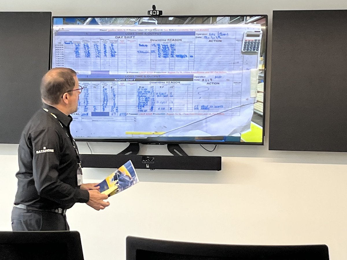 One of our first <a href="/LeedsDigiFest/">Leeds Digital</a> with <a href="/Datahoneuk/">DATAHONE</a>.

Learning about the future of manufacturing and #IIoT.

Moving on from the whiteboard method of the past!