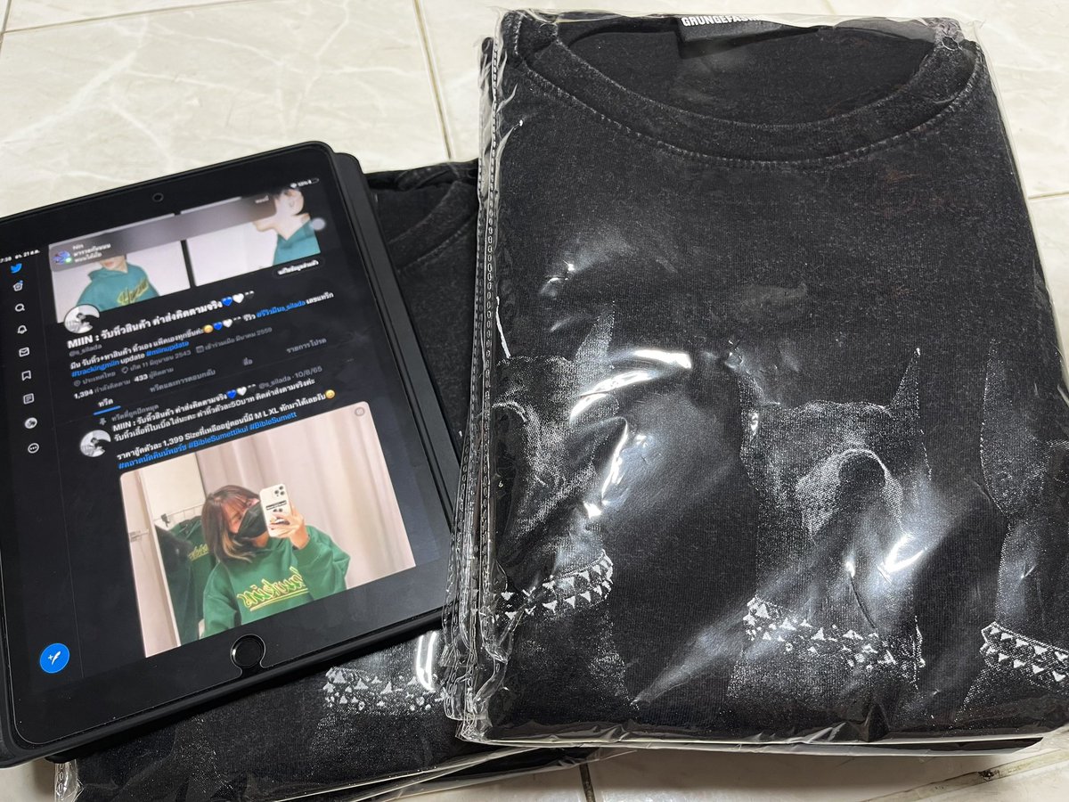 s_silada's tweet photo. เสื้อลาย 3DOGs มาเพิ่มแล้วนะคะ
พร้อมส่งเหลือ 2 ตัว ทักมาได้เลยค่ะ #miinupdate
#ตลาดนัดคินน์พอร์ช #BibleSumettikul #BibleSumett https://t.co/A2mVjQyW8N