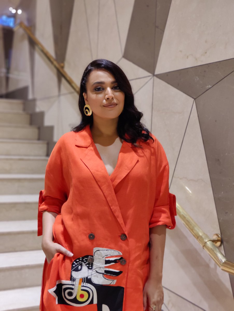 ReallySwara's tweet photo. They say bhagwaa suits me! ๐๐๐คฃ๐คฃโจโจ
In #MiniSondhi outfit and #TheAabStudio jewellery for #JahaanChaarYaar screening in Delhi.. Huge thanks to @_PVRCinemas #PVRECX #ShaluSabharwal #Ankush and PVR teams for all their support.. ๐โจ https://t.co/tRVJsi3mxp
