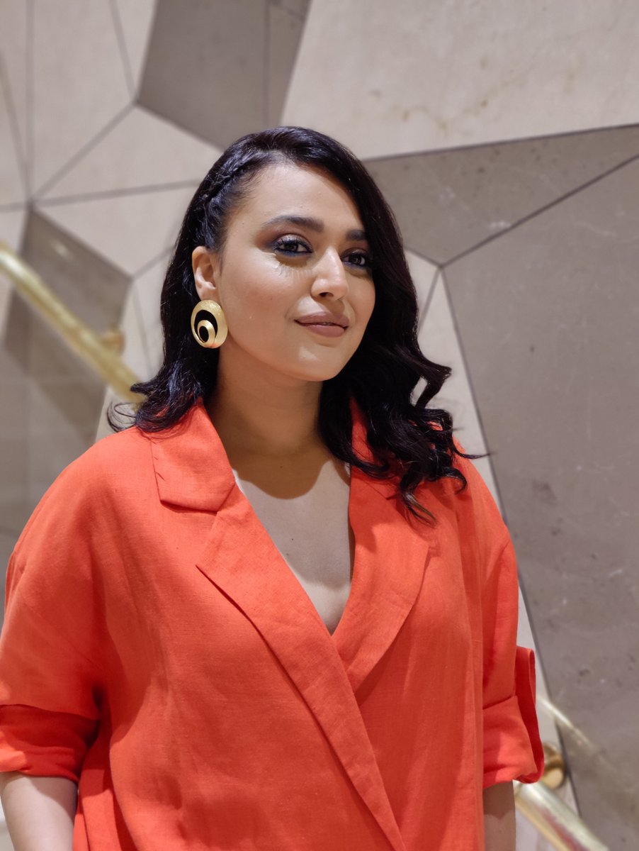 ReallySwara's tweet photo. They say bhagwaa suits me! ๐๐๐คฃ๐คฃโจโจ
In #MiniSondhi outfit and #TheAabStudio jewellery for #JahaanChaarYaar screening in Delhi.. Huge thanks to @_PVRCinemas #PVRECX #ShaluSabharwal #Ankush and PVR teams for all their support.. ๐โจ https://t.co/tRVJsi3mxp