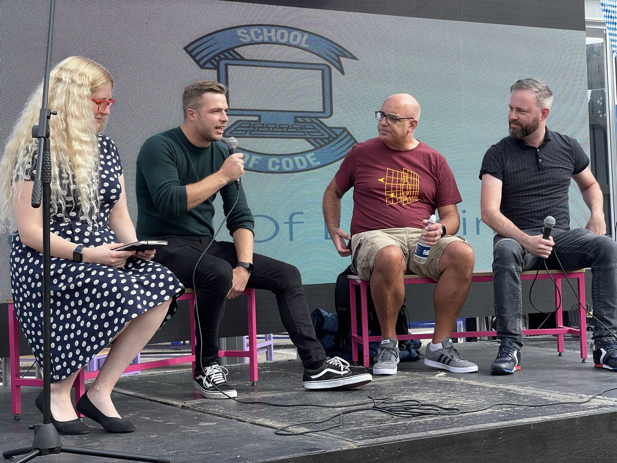 kiyanwang's tweet photo. First panel with folks offering their perspective as employers and what they look for when hiring boot-campers. 
#SOCFest @theSchoolOfCode https://t.co/yCZ396ogvD