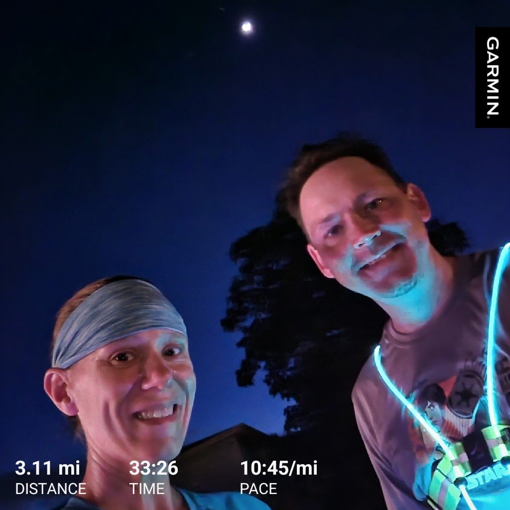 kc_run_coach's tweet photo. This morning's run fueled by an awesome Buffalo Bills win last night! Stayed up a little later than normal so that alarm went off early, but it was worth it! #BillsMafia ❤️💙
#morningrun #riseandrun #letsgobuffalo #running #7run6 #medalchasers #werunthis #halfmarathontraining https://t.co/VsZ3w7M1VW