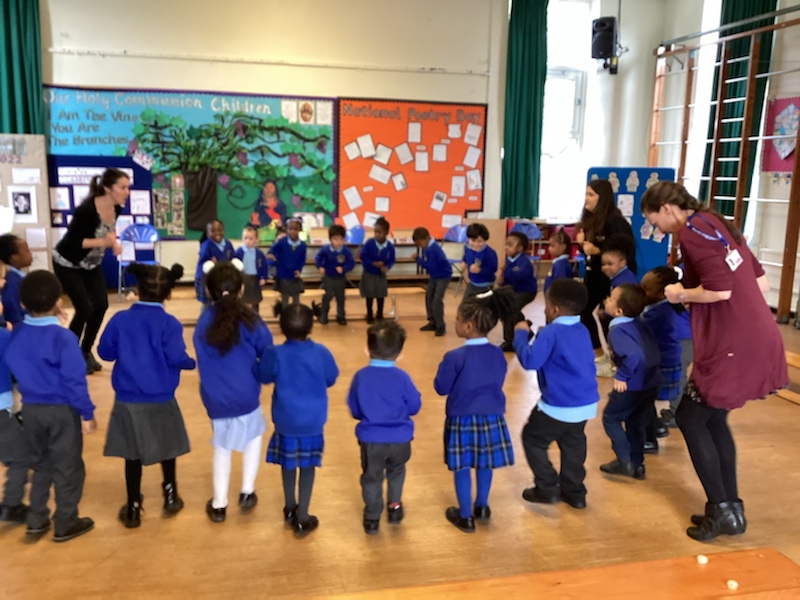 Our Reception class had a great time today during their weekly Music session with Ms Atkinson from @southwarkmusic #musiclovers #musicforeveryone #receptionclass