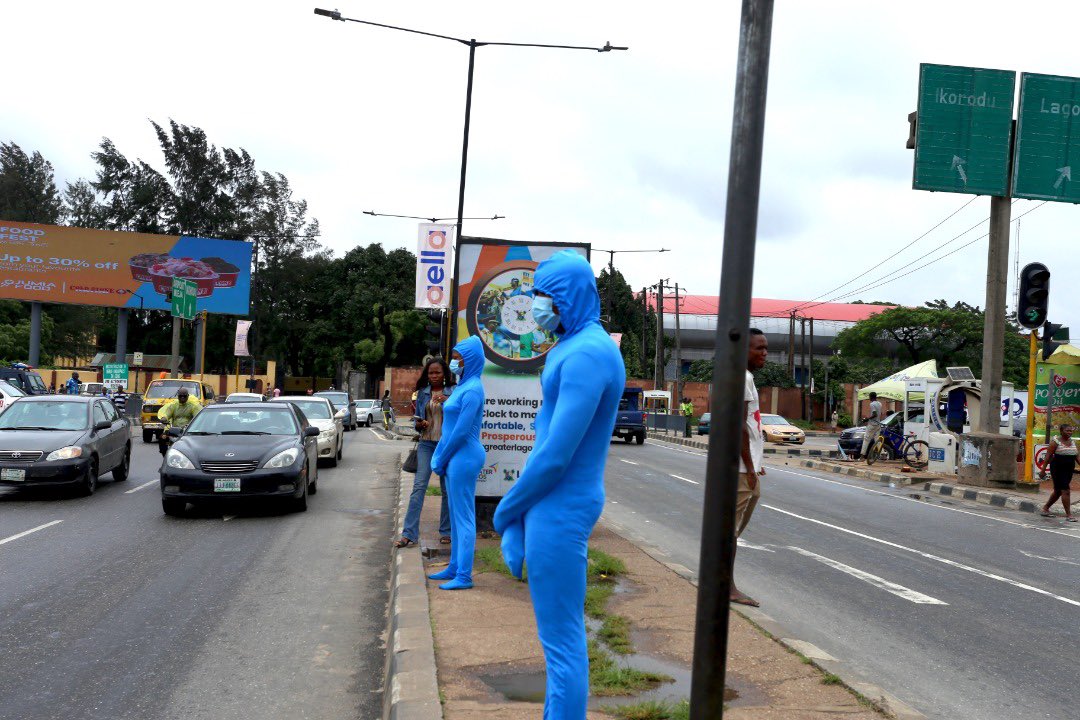 the_Lawrenz's tweet photo. If you come across these  #MenInBlue in Lagos. Walk up to them with confidence and take a selfie with them.  Post on your socials with the aforementioned hashtag and #Confidencels. You’d stand a chance to win airtime. 🙏😁😁 https://t.co/kIPA9VTM7N