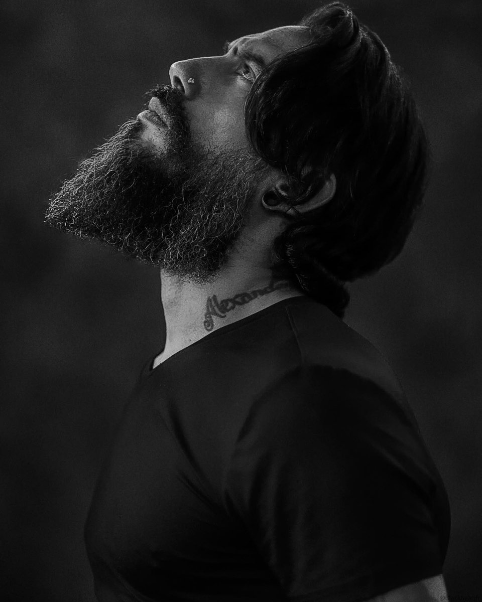 BeggarKingEddy's tweet image. Time continues to march on. It never stops. It never slows. You either keep up or get lost to it. 

@AidenMorrow your time is coming. Your moment in @HYBRID_rE's spotlight is drawing ever closer.

The #FallOfMan shall be another level in the #RiseOfTheBeggarKing.