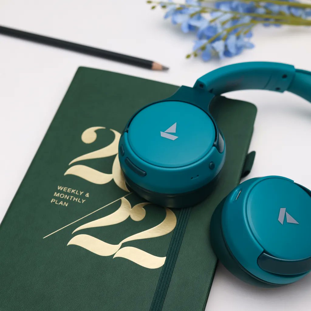 HkBasics's tweet photo. Note down your thoughts as it goes...

Product in frame: Diary 2022
#hkbasics #diary #post #newpost #Headphones #boat #Collaboration https://t.co/byj9fw6Uft