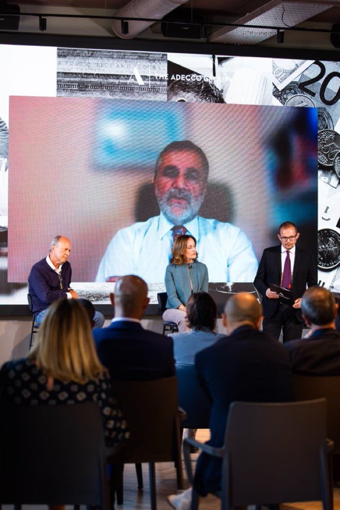 AndreaZirilli75's tweet photo. Quali trasformazioni sta affrontando la PA?Come approcciare al meglio le azioni necessarie a supportare il cambiamento?Ho avuto il piacere di moderare un confronto su questi temi.Con
Alessandra Spagnolo,Guido Stratta,Michele Bertola,Massimiliano Paladini @EnelGroupIT @AliaServizi https://t.co/XsWAWvqKKE