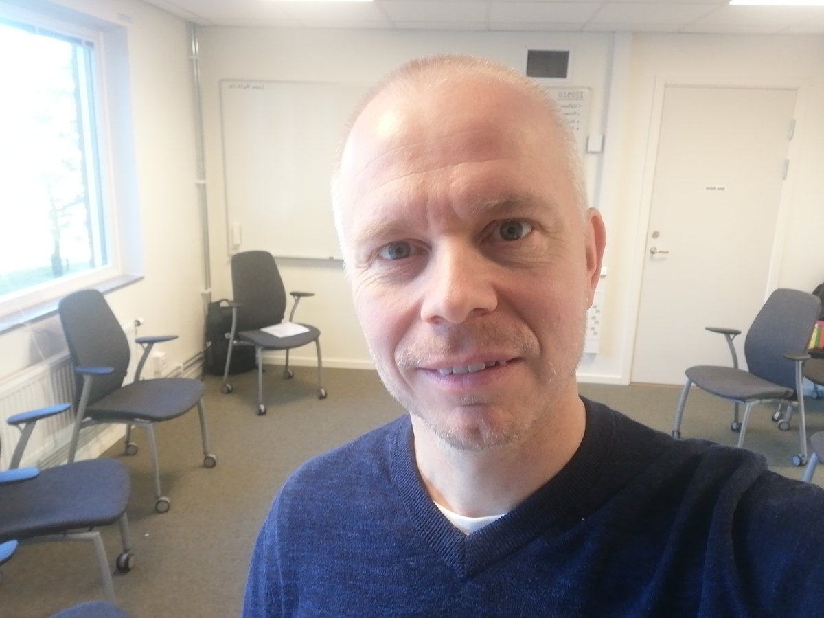 Lasse_Mattila's tweet photo. Inleder dagen i grupphandledningens tecken. Önskar er alla en fin tisdag!
#handledning #socialtjänst #reflektionsutrymme https://t.co/2nN4yWQRsK