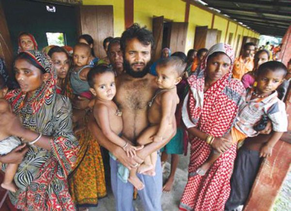 MuslimMirror's tweet photo. Muslim make up 34% in Assam prisons, 61% convicted, 49% under-trail : Report
Read more : https://t.co/yzafQT2zLL
#IndianMuslims, #AssamPrisons https://t.co/YGeTtk4XUT