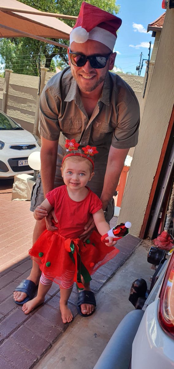 Roomys's tweet photo. Vandag 3 jaar gelede was die opening van die Rugby Wêreldbeker 2019 en 'n paar weke voor die Springbokke Wêreld Rugby Kampioene geword het vir die 3de keer. Meer belangrik, dit is vandag my pop se 3de verjaardag. Baie geluk! Meisiekind, jy's pa se oog appel! #RoomysSePop https://t.co/9VC4QXneum