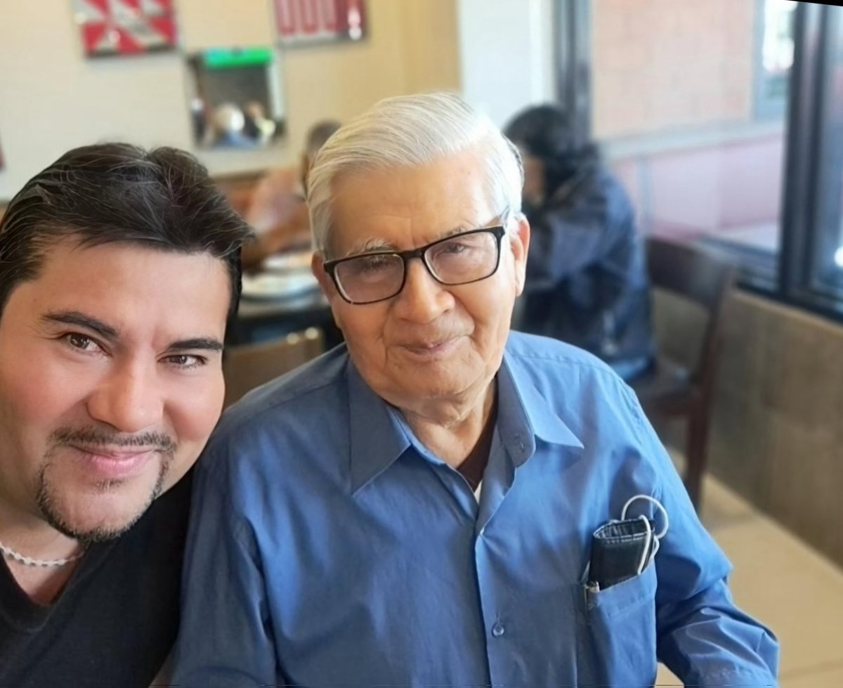 RENATOSuperchef's tweet photo. Hace 2 días con mi padre CHICLAYO. NORTE DEL PERÚ https://t.co/Q7YCjfiWfR