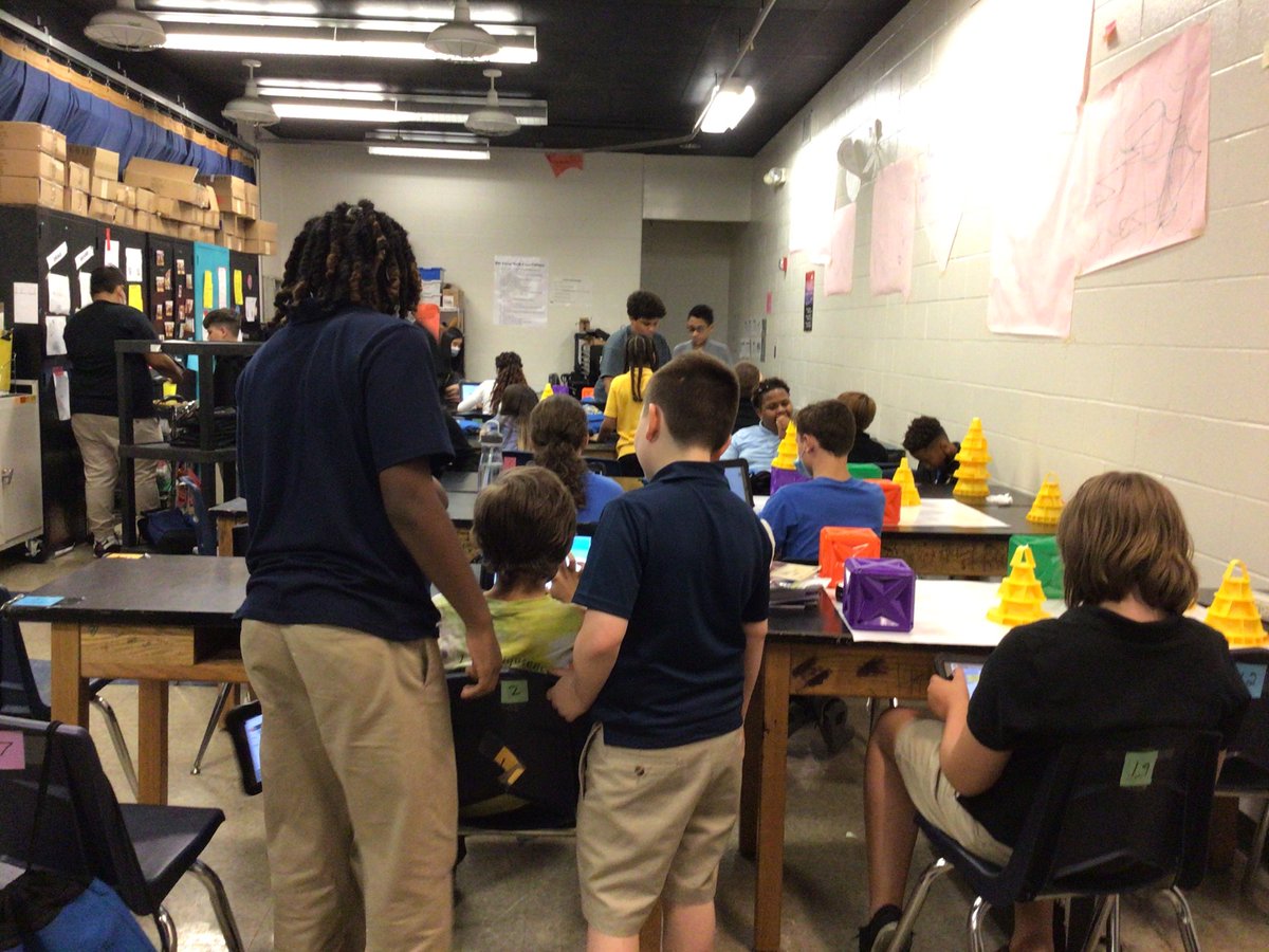 CollinsClass128's tweet photo. 7th graders analyzed sensors on Root iRobots.  They collaboratively created their own mazes.  1 student is the control &amp; doesn‘t use sensors.  When the maze is changed, will anyone make it through with the same code? #farnsleymiddles, #jcpsdigin,  #stlpkentucky,  #iroboteducation https://t.co/YdWKqxXPft