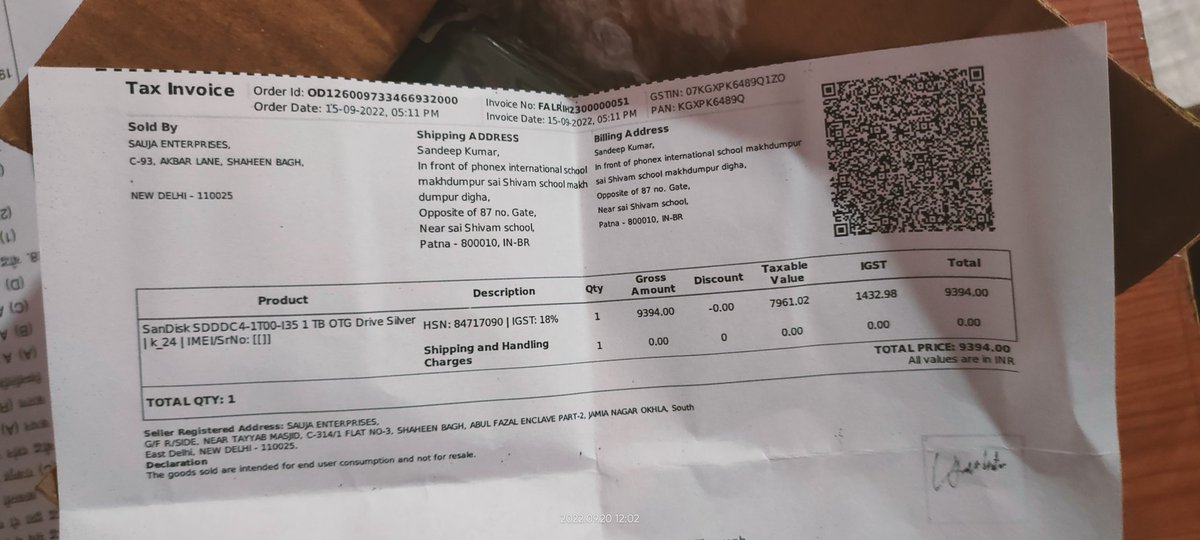 Rahul_The_Icon_'s tweet photo. I have ordered sand disk memeory of 1 TB price about 9394 from Flipkart. but i get mobile cover of iphone.i didn't expect from Flipkart  @Flipkart @WorkAtFlipkart @_Kalyan_K https://t.co/SJ0gChgmTJ