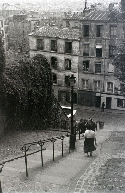 ParisAMDParis's tweet photo. Escaliers de Montmartre. 
1955  Paris https://t.co/R0LIkZt6xY