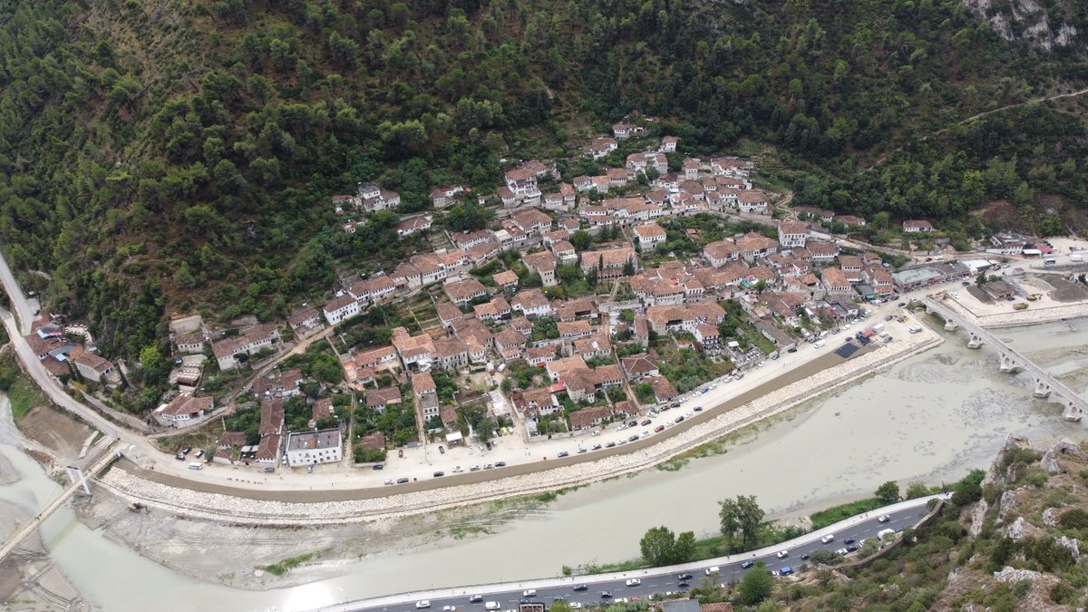 GM friends with a raw image of Berat just out of the DJI Mavic mini!
Do you edit your drone shots? Do you go about it differently than your camera photos?
#DJI #mavicmini #raw #photography #unedited #questions #berat